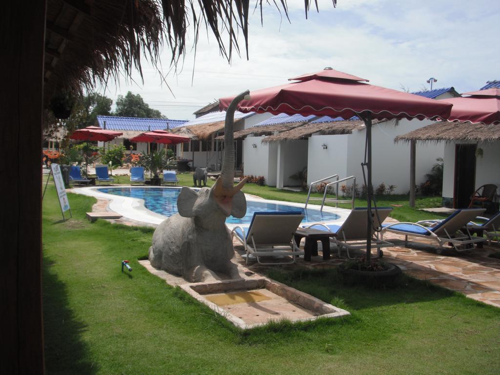 Pat Pat Guesthouse Sihanoukville Exterior foto